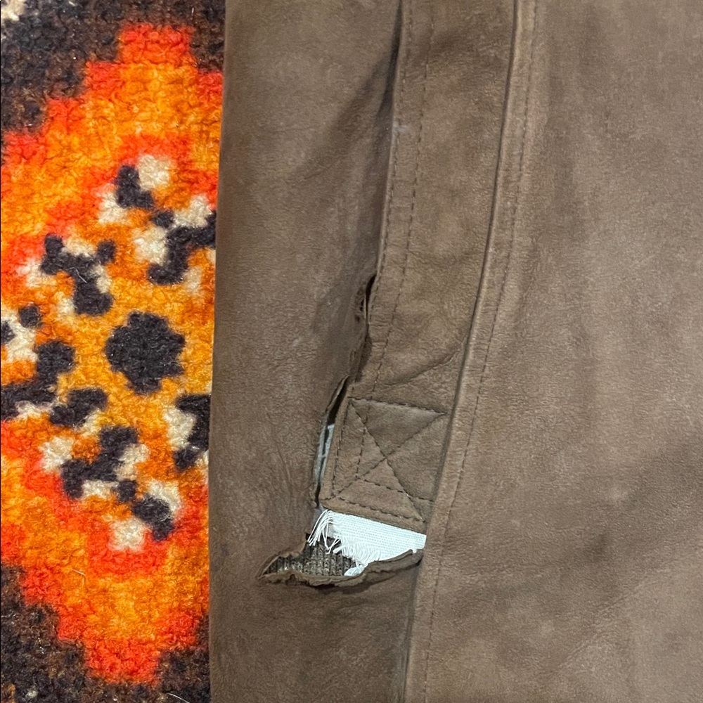Men's Brown Suede Shearling Jacket. - Picture 3 of 11
